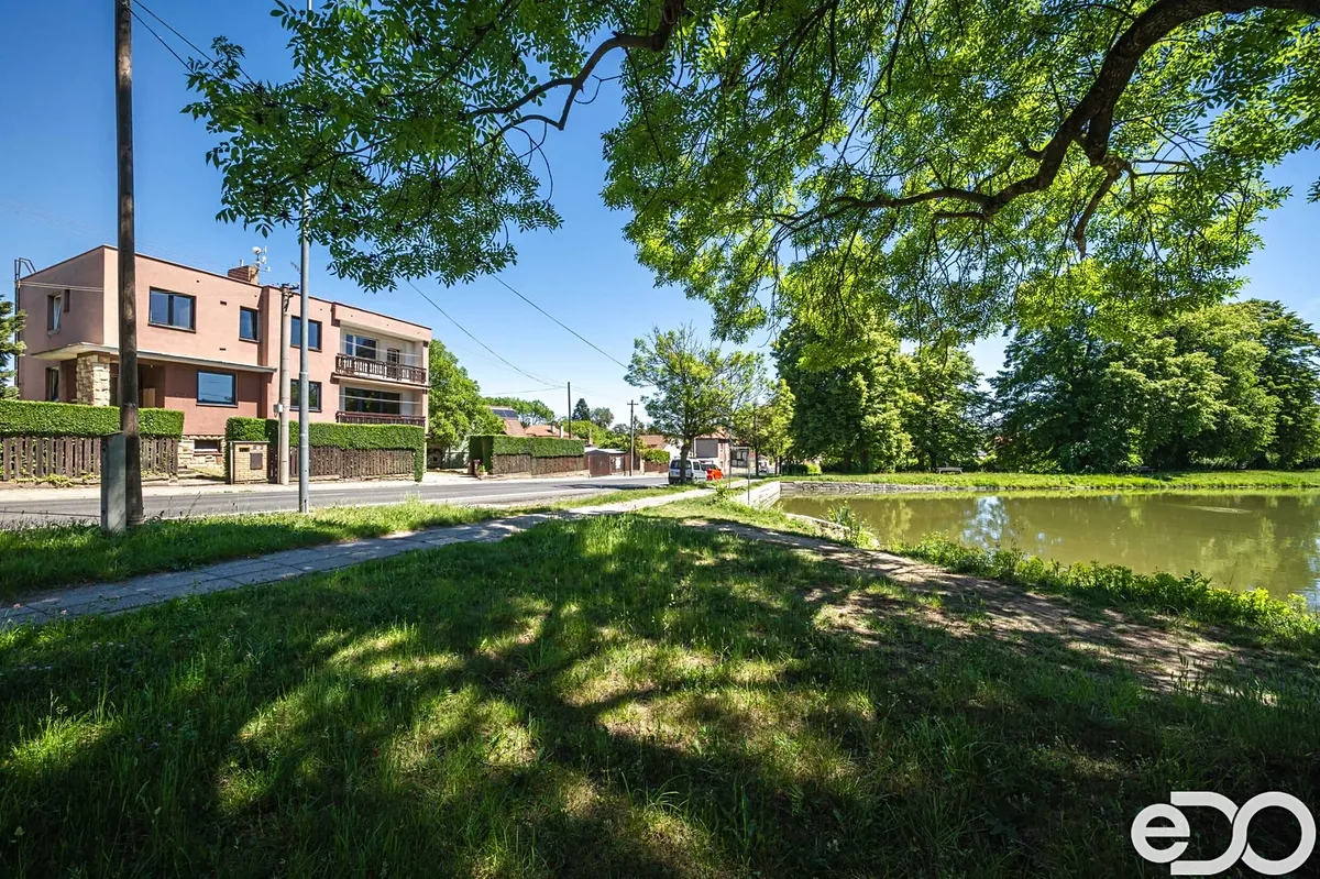 Prodej rodinného domu 235 m², pozemek 854 m²